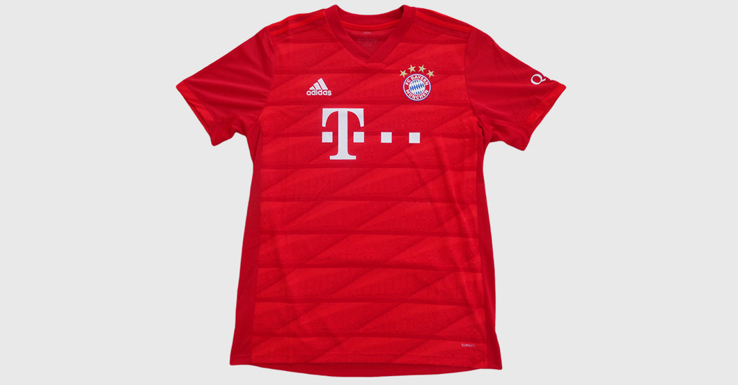 FCB Trikot teamsigniert   FCB Trikot teamsigniert