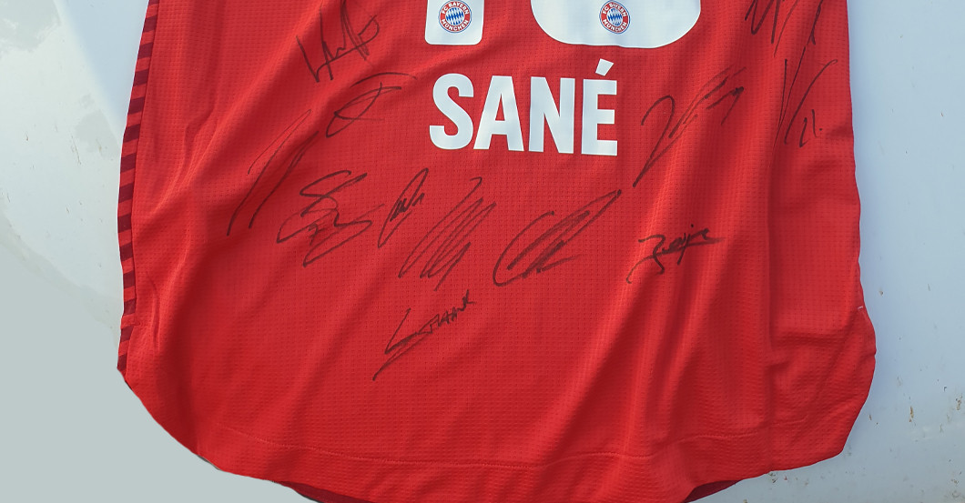  FCB Trikots Kimmich Sane 