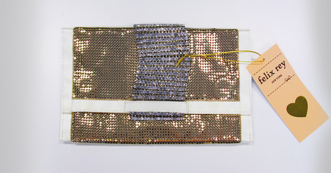 Die goldene Madison Clutch von Felix Rey direkt aus New York Die goldene Madison Clutch von Felix Rey direkt aus New York