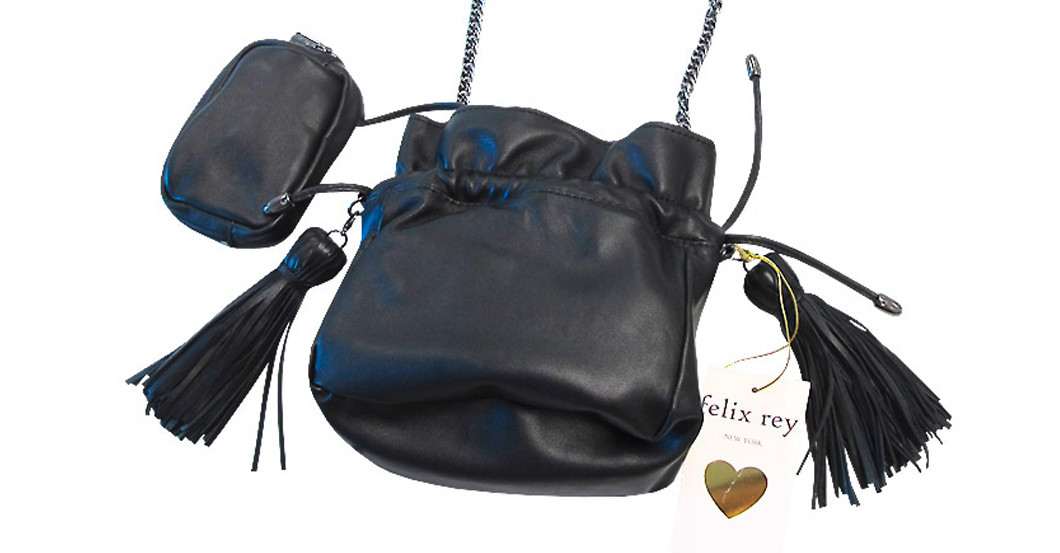 Schwarzes Leder-Umhängetäschchen von Felix Rey Schwarzes Leder-Umhängetäschchen von Felix Rey