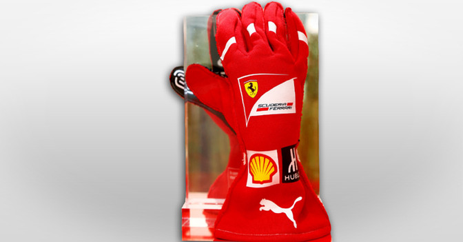Ferrari Handschuhe Vettel   Ferrari Handschuhe Vettel