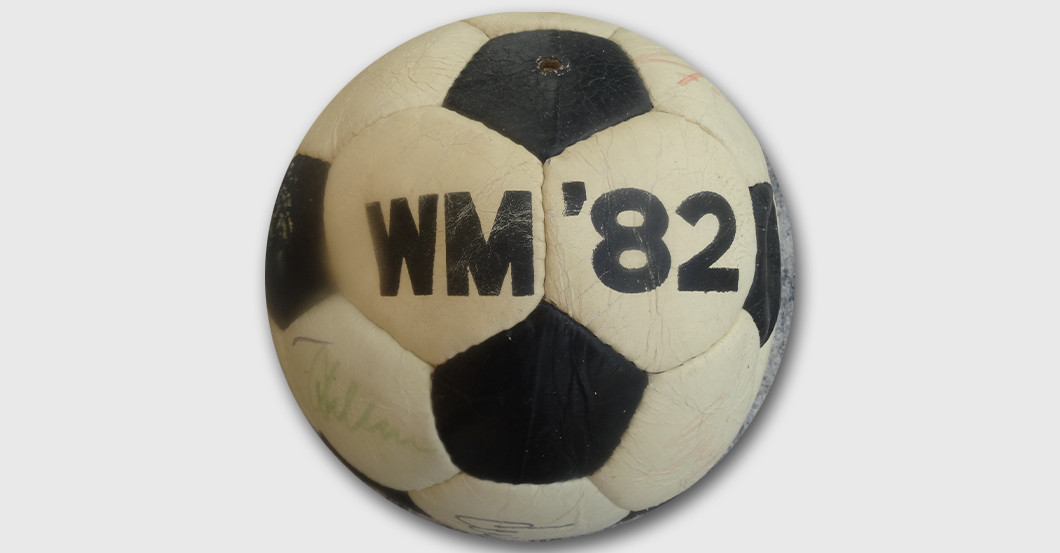  FH WM 1982 Ball  