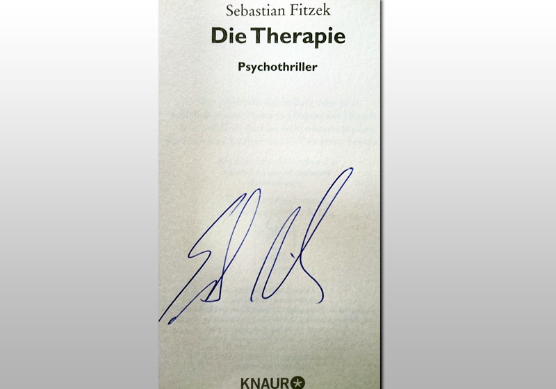 Von Bestsellerautor Sebastian Fitzek signiertes Buch „Die Therapie“Von Bestsellerautor Sebastian Von Bestsellerautor Sebastian Fitzek signiertes Buch „Die Therapie“Von Bestsellerautor Sebastian
