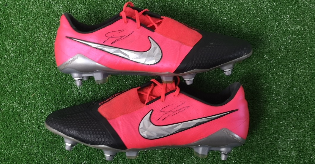  Försters signierte Schuhe  