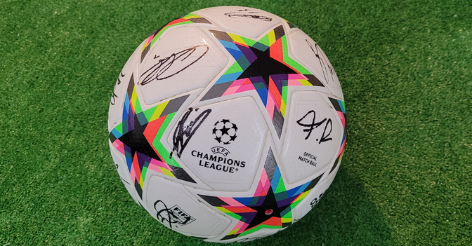 Frankfurt CL-Spielball   Frankfurt CL-Spielball