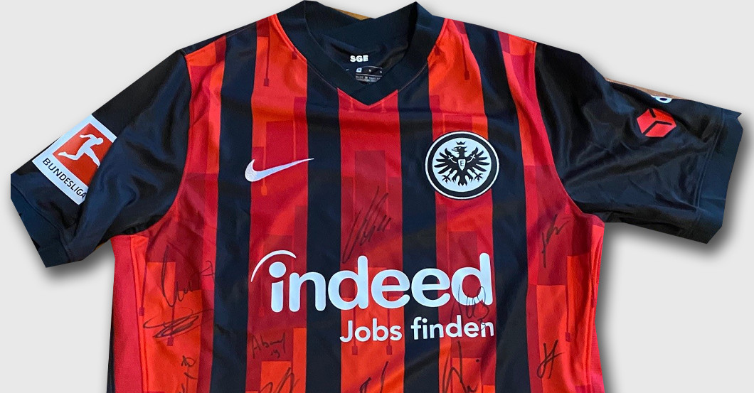  Frankfurt signiert Trikot 