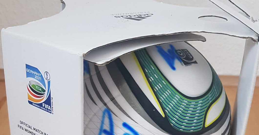  Frauen WM 2011 Ball 