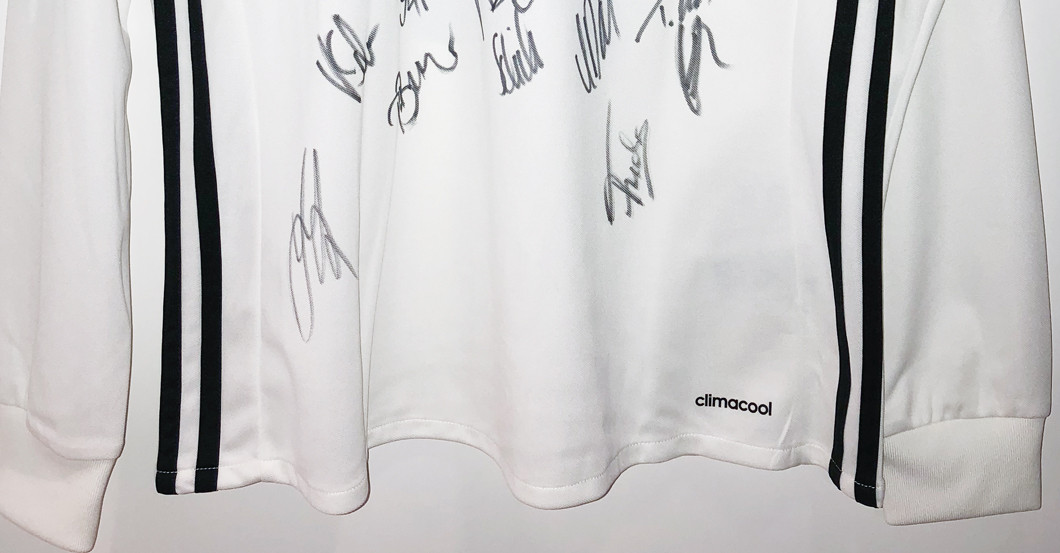 Fußball Frauen Trikot   Fußball Frauen Trikot