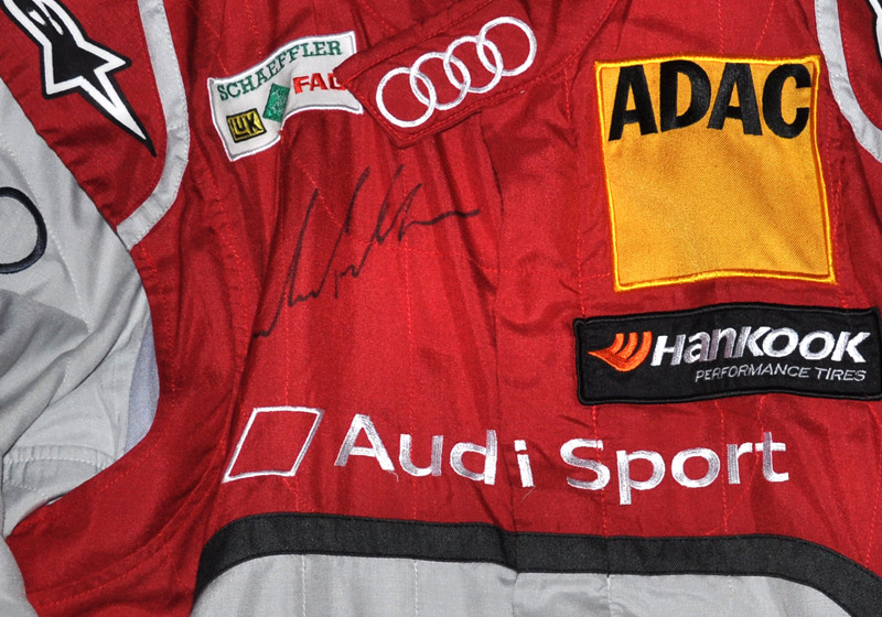 Getragener DTM-Rennanzug   Getragener DTM-Rennanzug