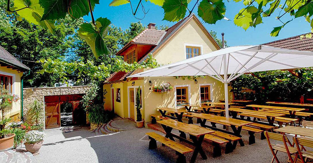  GF 24 Weine Hotel 