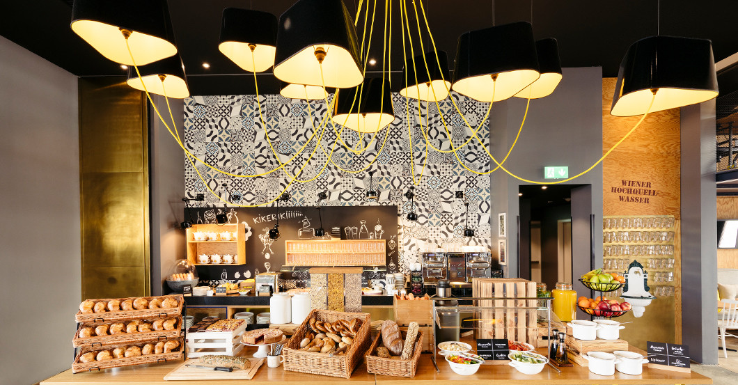 GF Hotel Schani Gemälde   GF Hotel Schani Gemälde