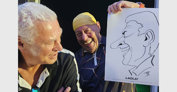  GF Karikatur und Hotel 