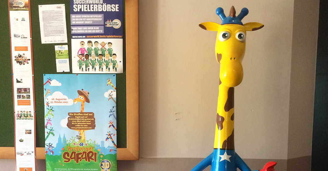 Giraffe Timo Win   Giraffe Timo Win