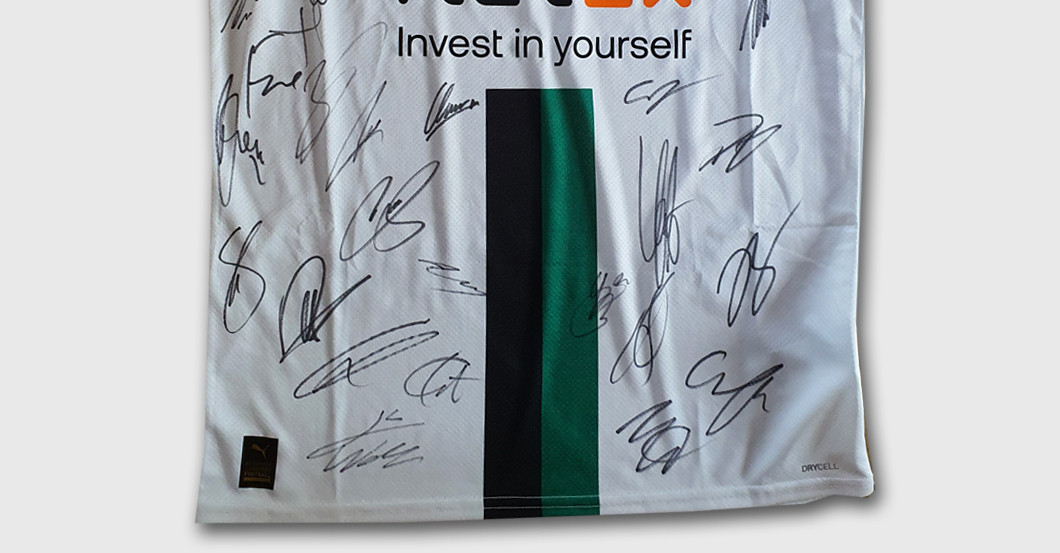 Gladbach signiert   Gladbach signiert