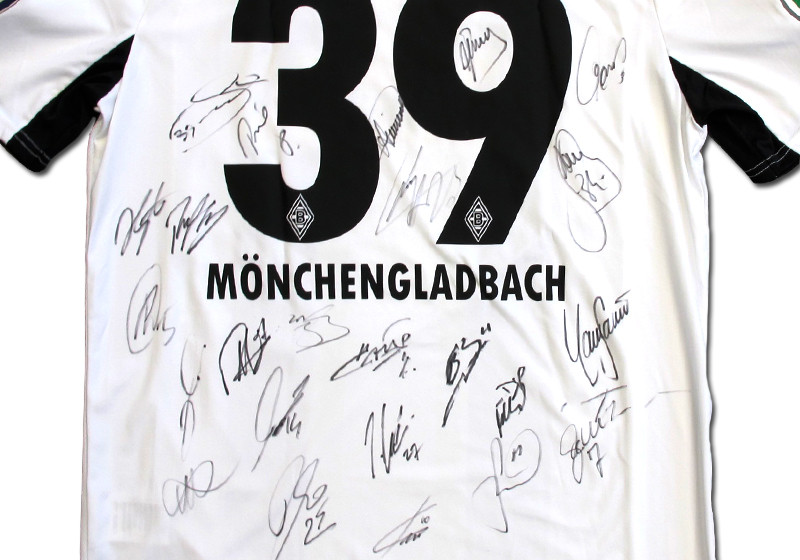  Gladbach-Trikot signiert 