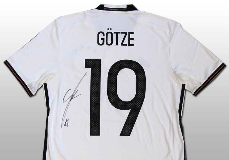  Götze EM Trikot signiert2 