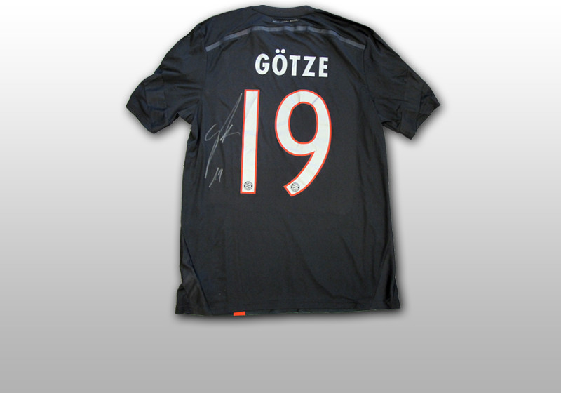  Götzes CL Trikot signiert 
