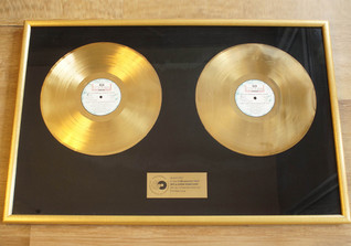  Gold Award EAV 