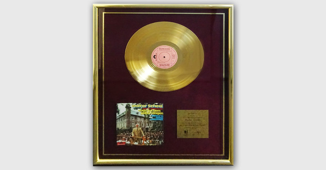 Gold Award Walter Scheel   Gold Award Walter Scheel