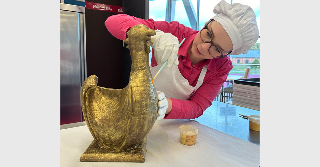 Goldene Schoko Henne   Goldene Schoko Henne