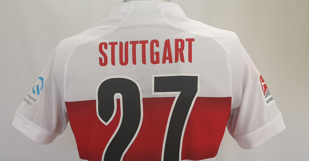 Gomez teamsigniert M   Gomez teamsigniert M