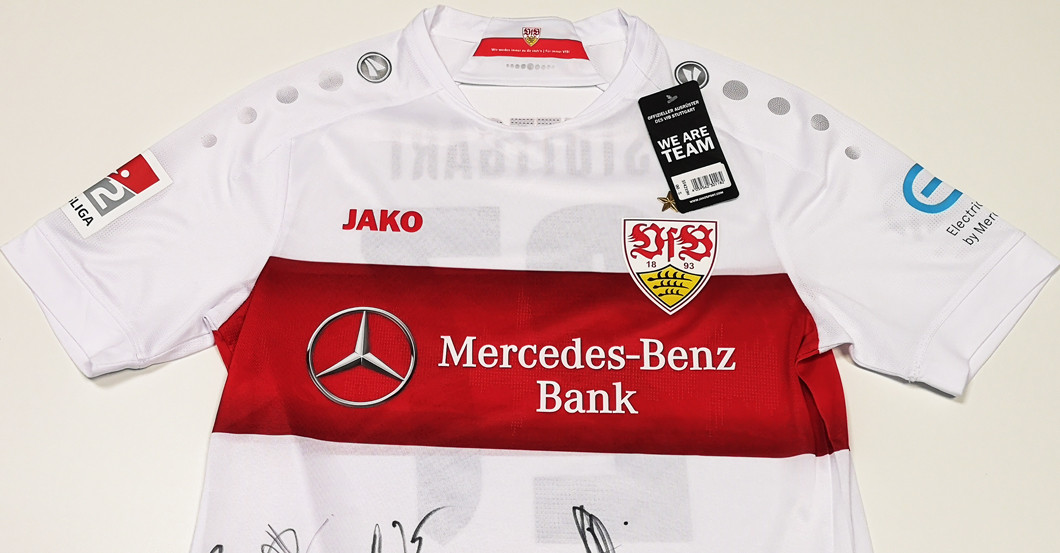 Gomez teamsigniert S   Gomez teamsigniert S