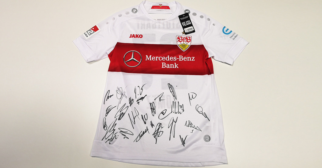 Gomez teamsigniert S   Gomez teamsigniert S