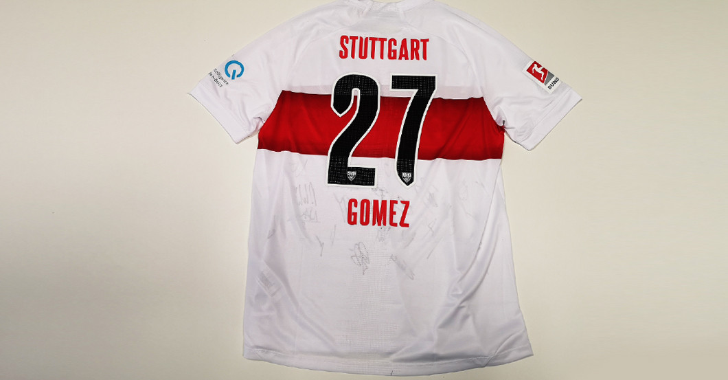 Gomez teamsigniert XL   Gomez teamsigniert XL