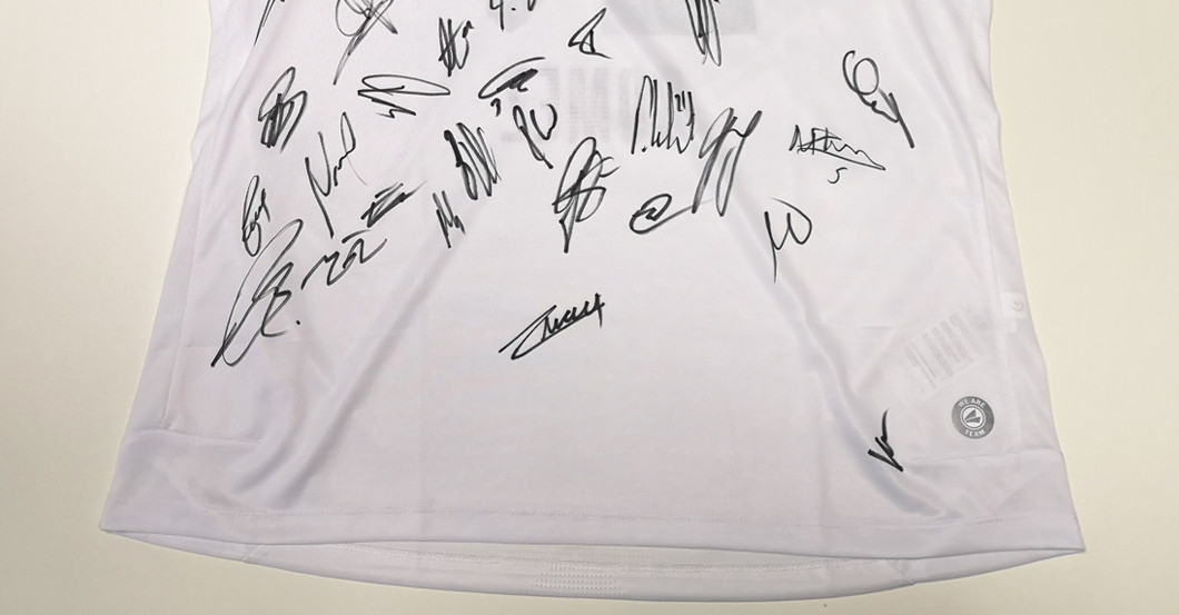 Gomez teamsigniert XL   Gomez teamsigniert XL