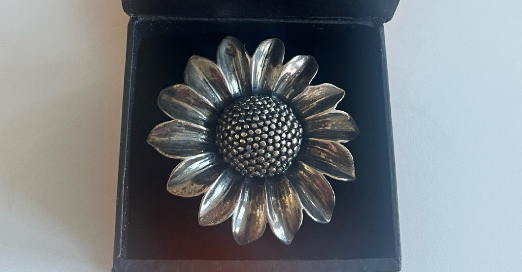  Good Brosche von Becker 1 