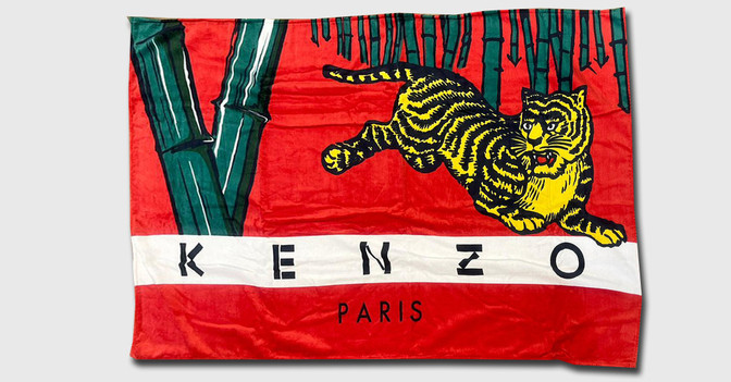 Good Kenzo Tuch rot   Good Kenzo Tuch rot