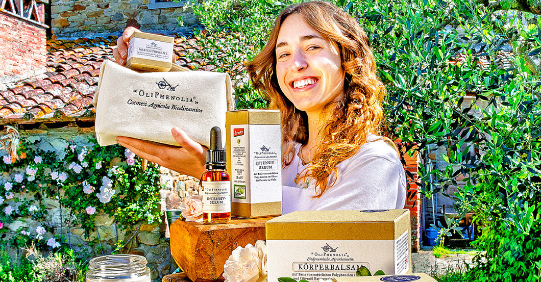  Good Vialla Kosmetik   