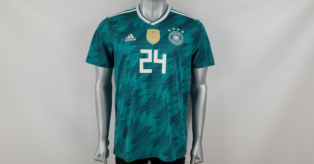 Goretzka DFB-Trikot    Goretzka DFB-Trikot