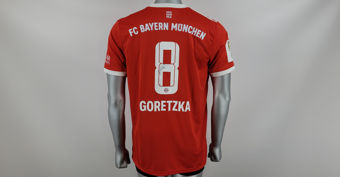 Goretzkas FCB-Trikot    Goretzkas FCB-Trikot
