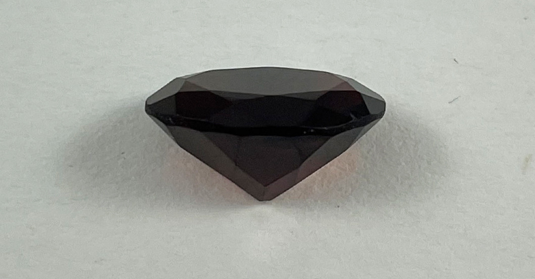 Granat oval    Granat oval