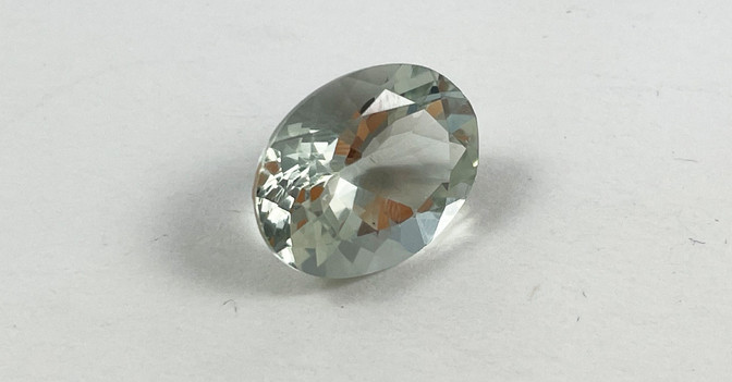 Grüner Amethyst oval   Grüner Amethyst oval