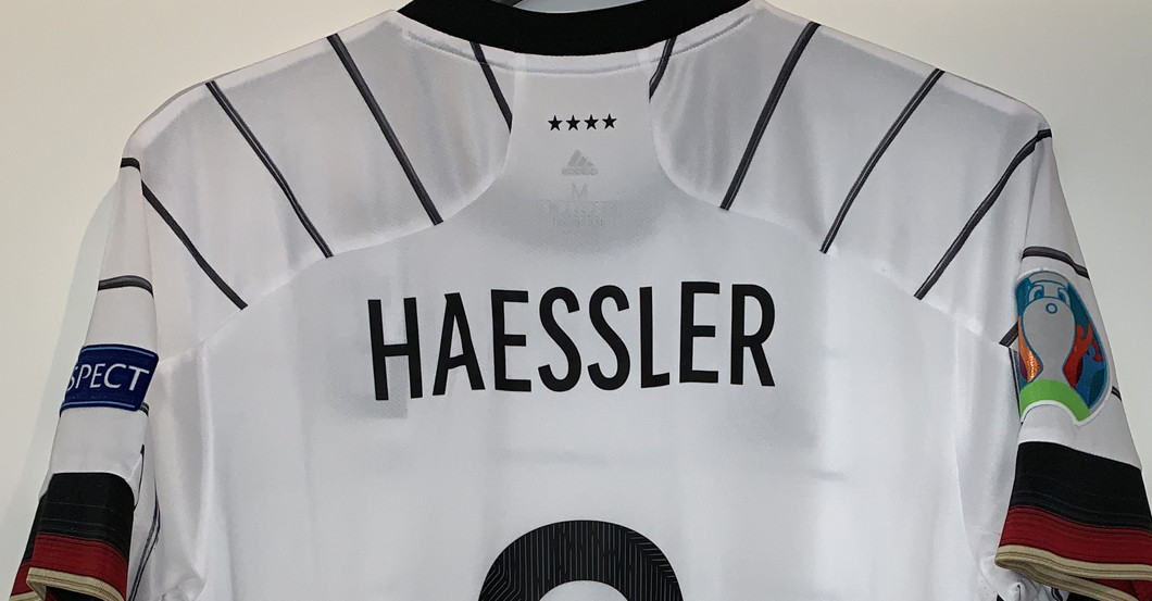 Häßler EM Trikot aktuell   Häßler EM Trikot aktuell