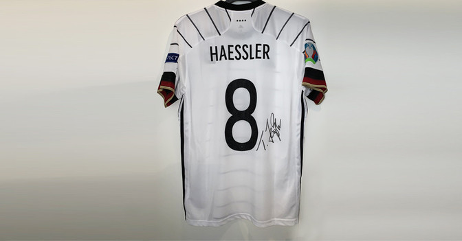 Häßler EM Trikot aktuell   Häßler EM Trikot aktuell
