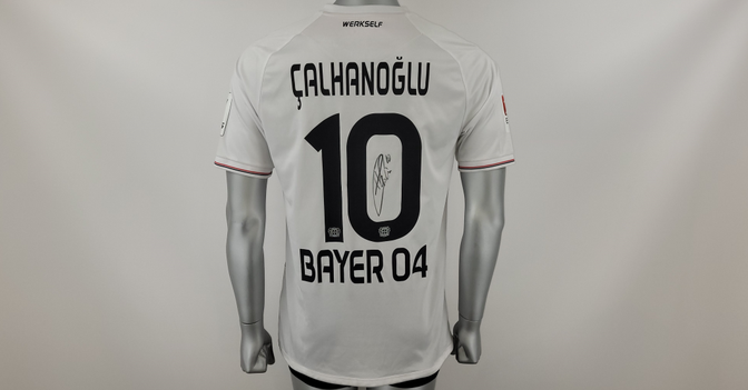  Hakan Calhanoglu Trikot  