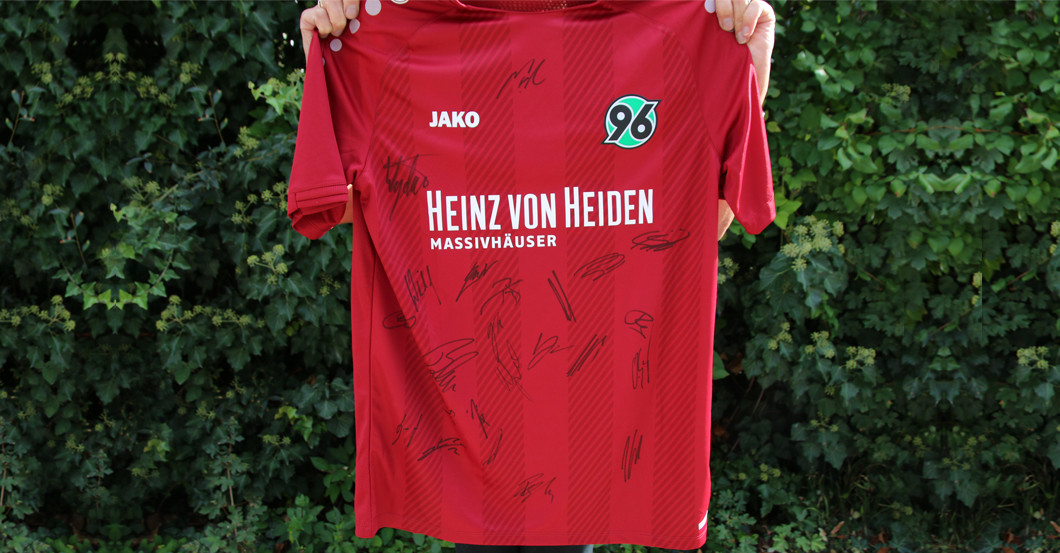 Hannover 96 Heimtrikot   Hannover 96 Heimtrikot