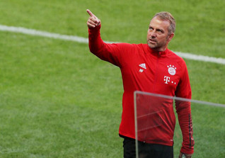  Hansi Flick FCB Outfit 