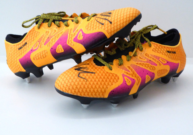  Hectors Fußballschuhe 