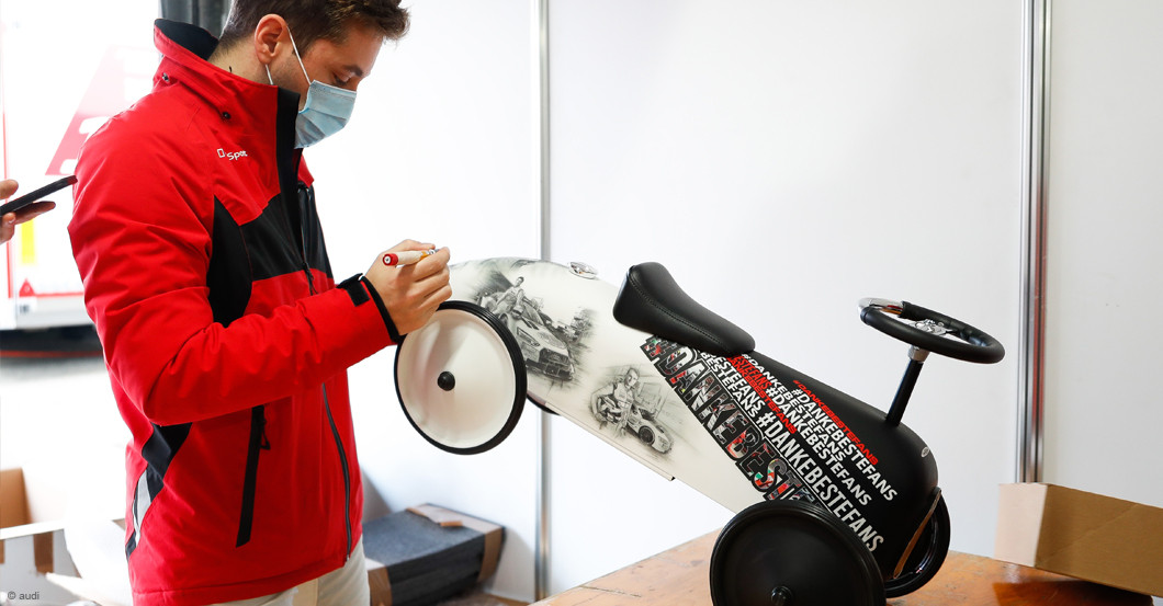  Helm und Bobbycar Audi 