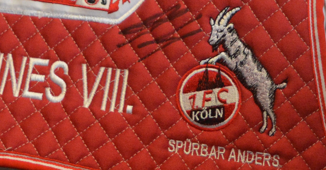 Hennesdecke signiert   Hennesdecke signiert