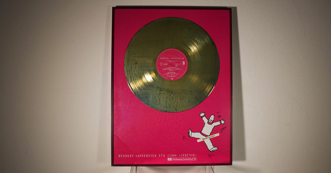 HG Sprünge Gold SUI   HG Sprünge Gold SUI