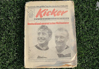  Historischer Kicker 
