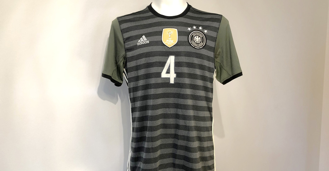  Höwedes DFB Trikot 2016 