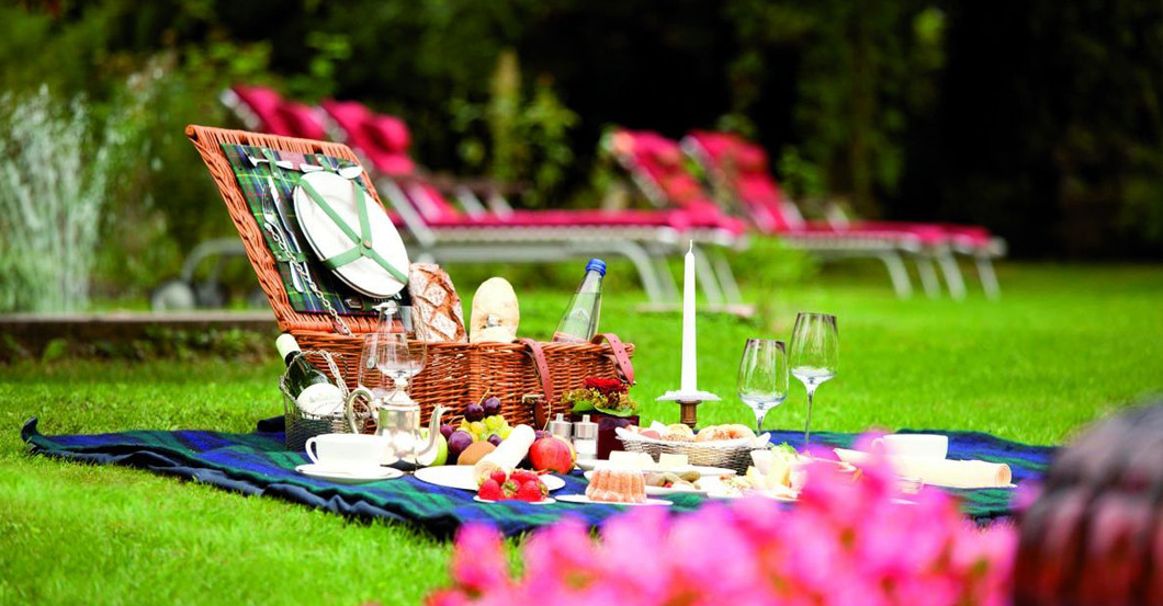 Hotel Schloss Mönchstein   Hotel Schloss Mönchstein