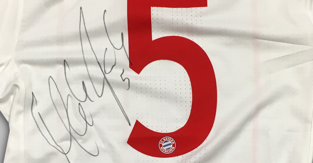 Hummels Audi Cup Trikot   Hummels Audi Cup Trikot