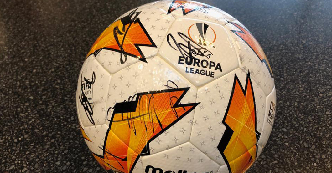  Ilsanker Trikot und Ball 